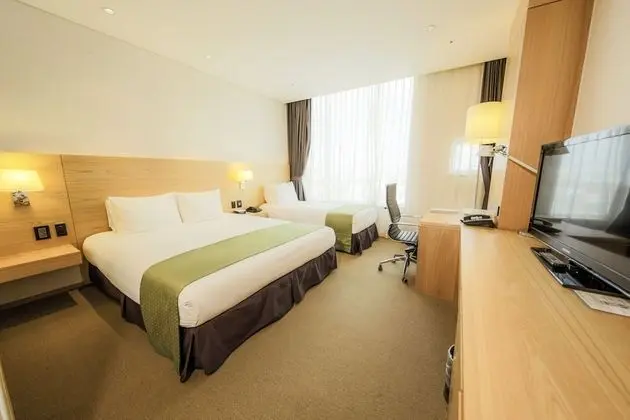 Premium Triple Room