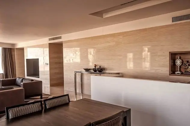 Süit, 1 Yatak Odası (1 King Bed, Top Floor)