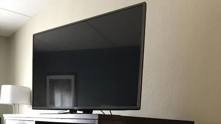 Standard Oda, 1 En Büyük (King) Boy Yatak, Engellilere Uygun (Communication, Accessible Tub)