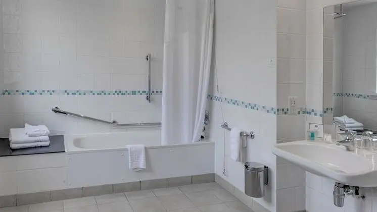 Standard Oda, 1 Çift Kişilik Yatak, Engellilere Uygun