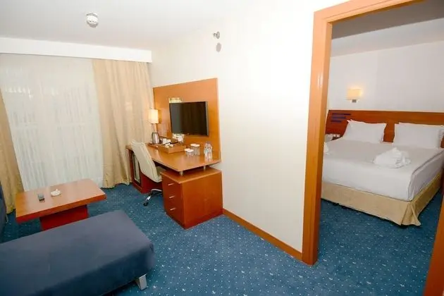 Süit, 1 Büyük (Queen) Boy Yatak (Additional Living Area)