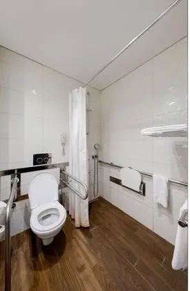 Standard Oda, 1 Çift Kişilik Yatak, Engellilere Uygun
