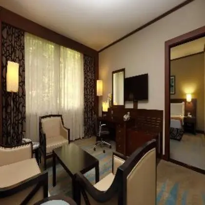SUITE
