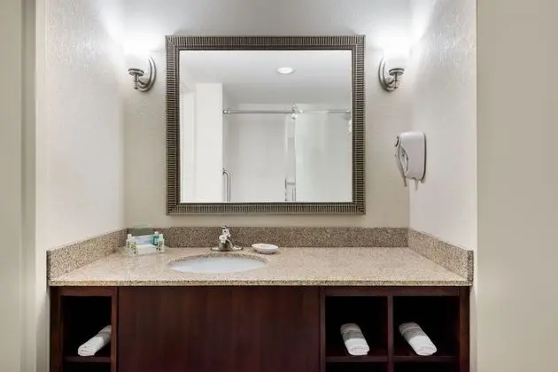 Standard Oda, 1 En Büyük (King) Boy Yatak ve Çekyat