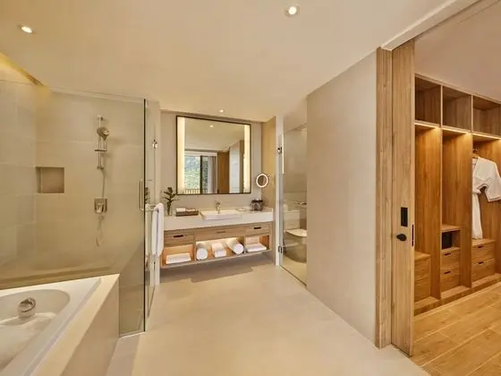 Premium Oda, 1 En Büyük (King) Boy Yatak, Balkon, Bahçe Manzaralı