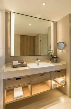 Premium Oda, 1 En Büyük (King) Boy Yatak, Balkon, Havuz Manzaralı