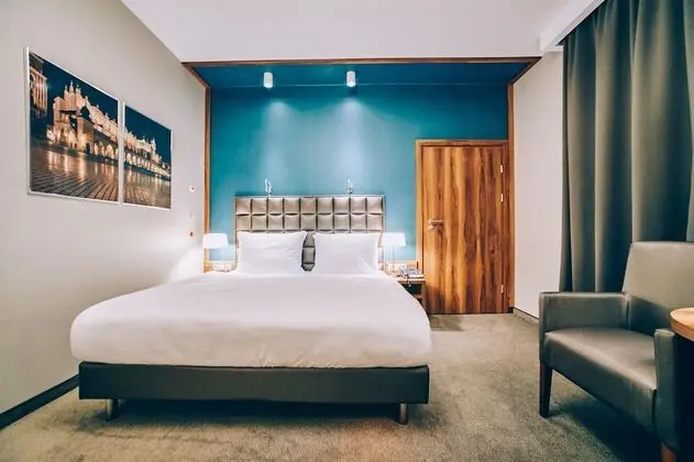 Standard Oda, 1 Büyük (Queen) Boy Yatak, Engellilere Uygun