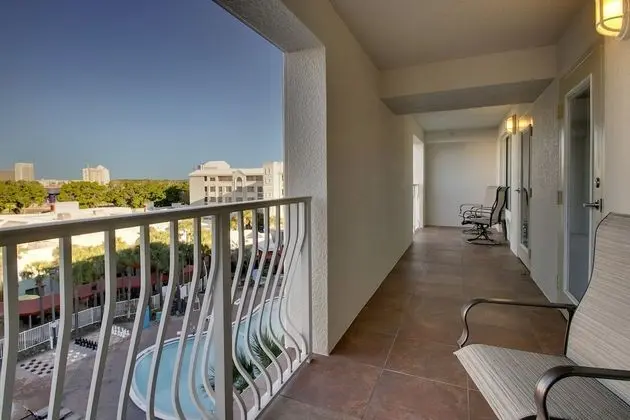 Süit, 1 Yatak Odası, Balkon, Havuz Manzaralı