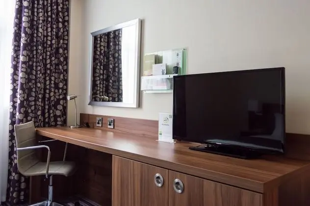 Standard Oda, 1 Çift Kişilik Yatak ve Çekyat