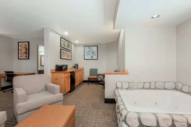 Süit, 1 En Büyük (King) Boy Yatak, Balkon, Avlu Manzaralı