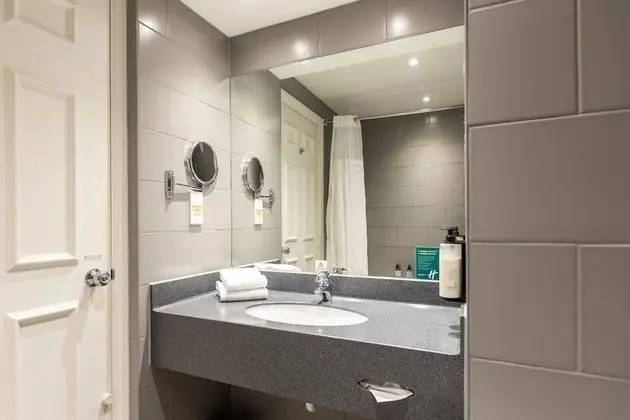 Premium Oda, 1 Büyük (Queen) Boy Yatak (High Floor)