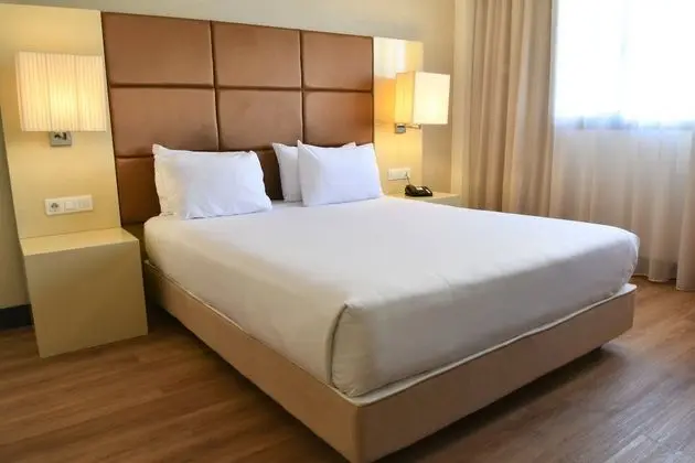 Standard Oda, 1 Çift Kişilik Yatak, Sigara İçilebilir
