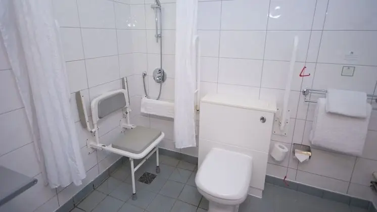 Standard Oda, 1 Çift Kişilik Yatak, Engellilere Uygun