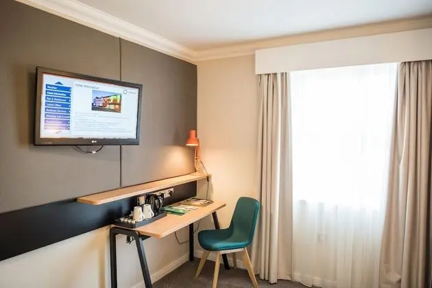 Standard Oda, 1 En Büyük (King) Boy Yatak (Minifridge)