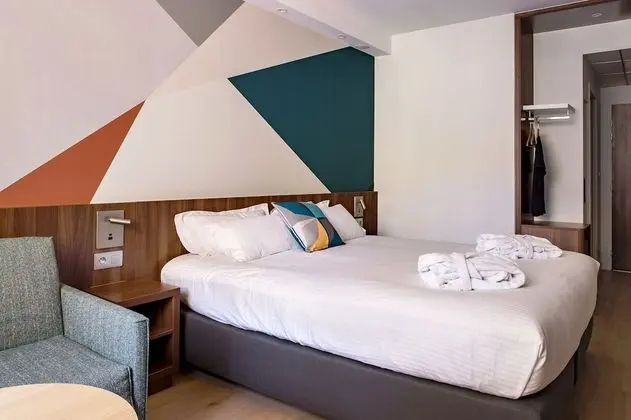 Premium Oda, 1 En Büyük (King) Boy Yatak