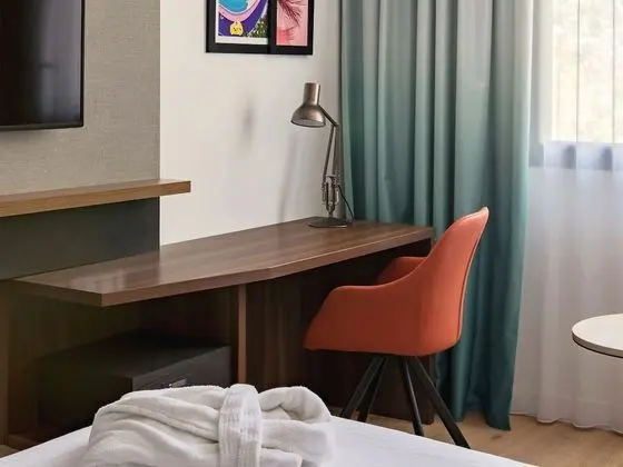 Premium Oda, 1 En Büyük (King) Boy Yatak