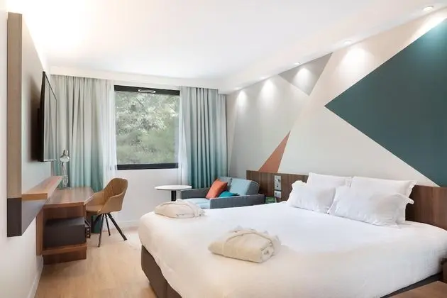 Premium Oda, 1 En Büyük (King) Boy Yatak