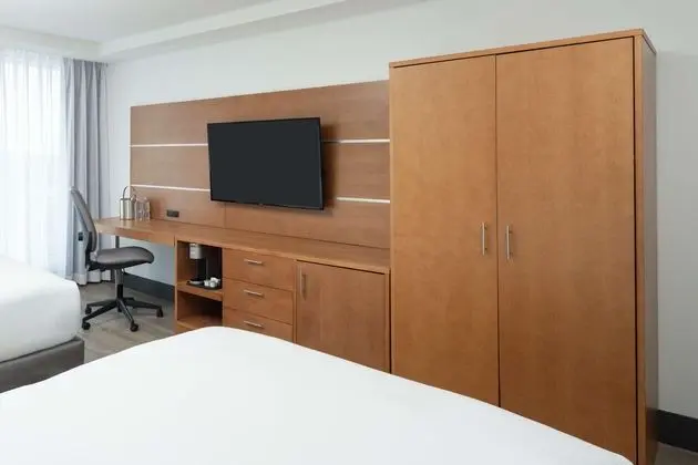 Oda King Size Bed