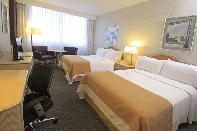 Standard Oda, 2 Büyük (Queen) Boy Yatak, Business Dinlenme Salonu Kullanımı (Club Floor Lounge)