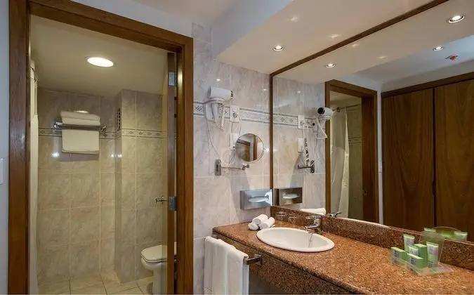 Standard Oda, 2 Büyük (Queen) Boy Yatak, Sigara İçilmez