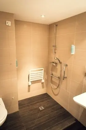 Standard Oda, 1 Çift Kişilik Yatak, Engellilere Uygun