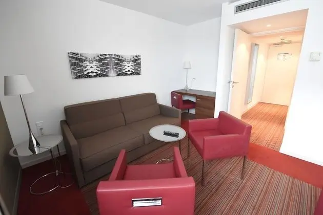 Süit, 1 En Büyük (King) Boy Yatak ve Çekyat
