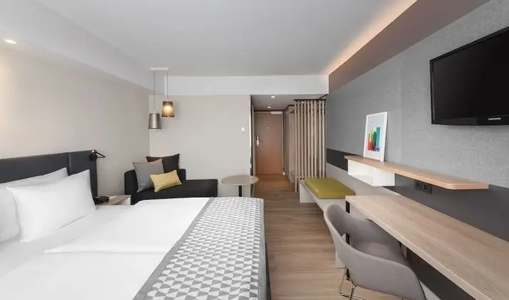 Standard Oda, 1 En Büyük (King) Boy Yatak, Şehir Manzaralı