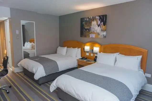 Oda, 2 Çift Kişilik Yatak, Şehir Manzaralı (Mountain View)