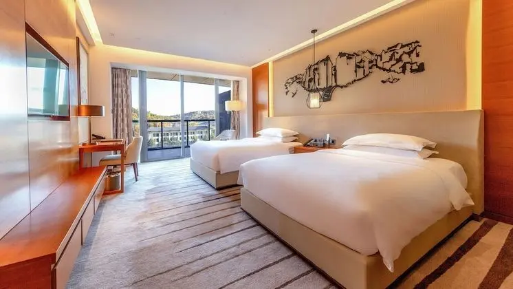 Premium Oda, 2 Çift Kişilik Yatak, Balkon, Şehir Manzaralı