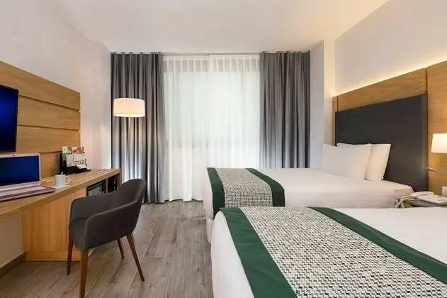 Premium Oda, Sigara İçilmez (2 Bed with Sofa Bed)