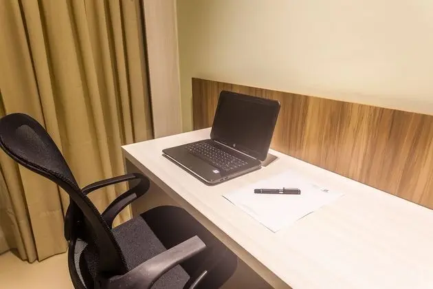 Standard Oda, 1 En Büyük (King) Boy Yatak, Engellilere Uygun, Sigara İçilebilir (Sofa)
