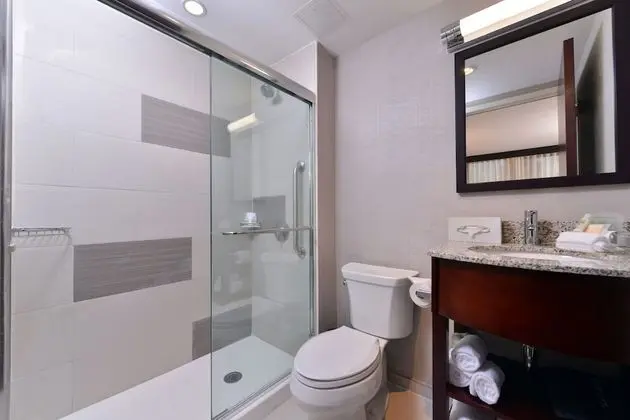 Standard Oda, 1 En Büyük (King) Boy Yatak, Şehir Manzaralı