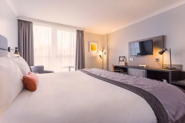 Standard Oda, 1 Tek Kişilik Yatak (Super King)
