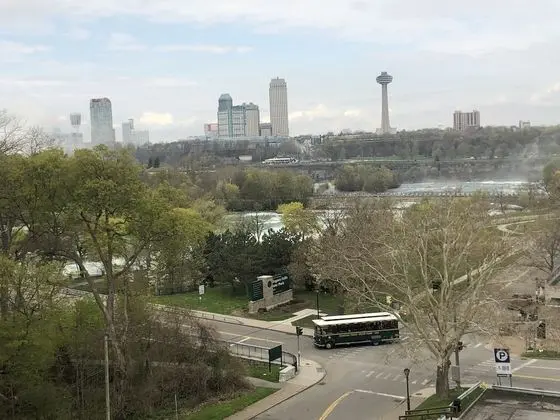 Süit, 1 En Büyük (King) Boy Yatak (Canadian Skyline View)