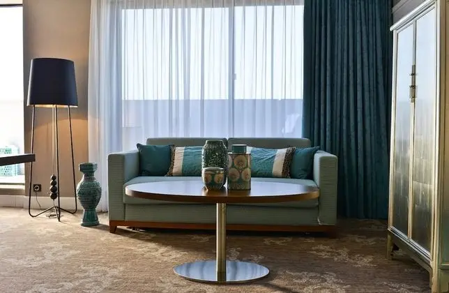 Süit, 2 Yatak Odası (1 King & 2 Single Beds)