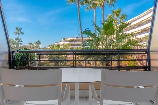 Premium Oda, 2 Tek Kişilik Yatak, Balkon, Bahçe Manzaralı