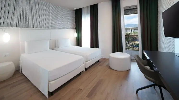 Standard Oda, 2 Tek Kişilik Yatak, Manzaralı (Vulcano Buono Square View)
