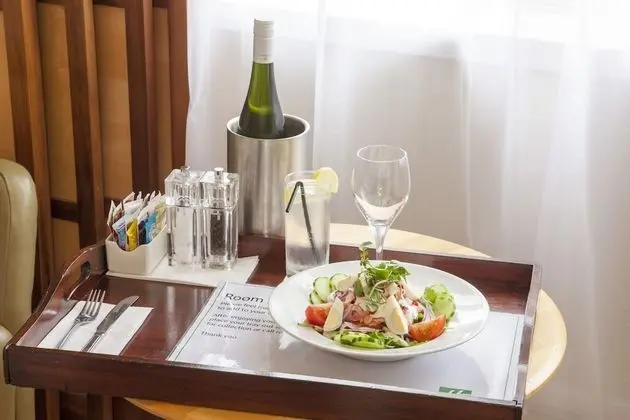 Standard Oda, 1 Çift Kişilik Yatak, Engellilere Uygun