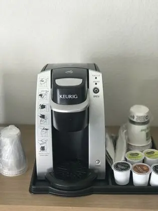 Standard Oda, 1 En Büyük (King) Boy Yatak ve Çekyat, Havuz Manzaralı