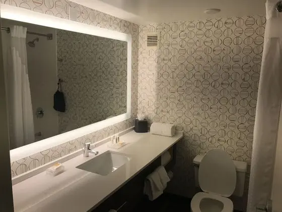 Standard Oda, 2 Büyük (Queen) Boy Yatak, Havuz Manzaralı