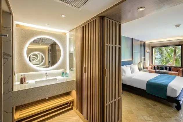 Premium Oda, 1 En Büyük (King) Boy Yatak, Balkon, Havuz Manzaralı