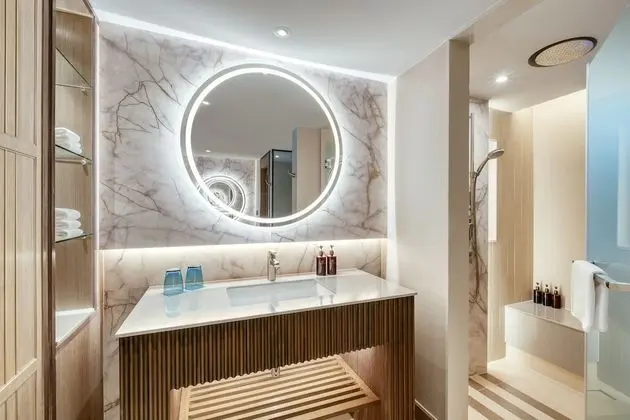 Premium Oda, 1 En Büyük (King) Boy Yatak, Havuz Manzaralı (Adults Only)