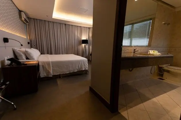 Deluxe Tek Büyük Yataklı Oda