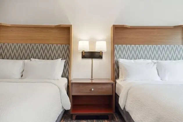 Standard Oda, 2 Büyük (Queen) Boy Yatak