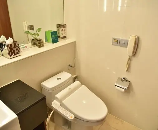 Premium Oda, 1 En Büyük (King) Boy Yatak (Lounge Access)