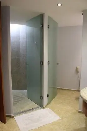 Standard Oda, 1 En Büyük (King) Boy Yatak