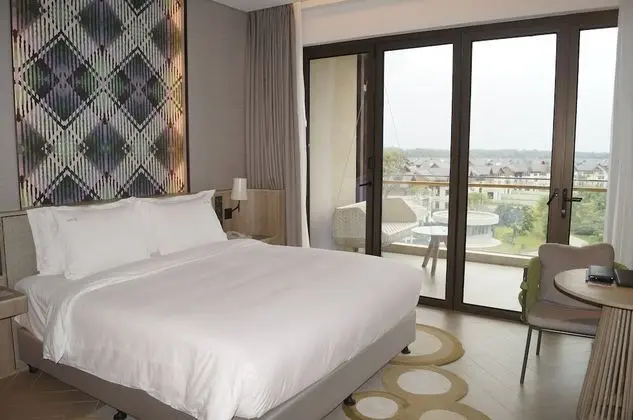 Premium Oda, 1 En Büyük (King) Boy Yatak, Balkon, Göl Manzaralı