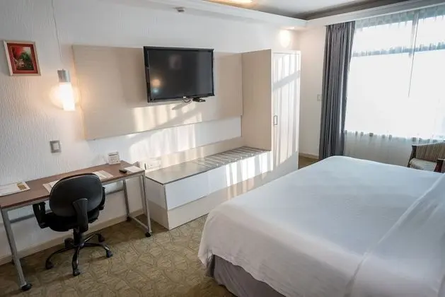 Standard Oda, 1 En Büyük (King) Boy Yatak (with Walk-In Shower)
