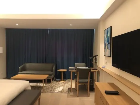Premium Oda (Separate Bath Walk-In Shower)