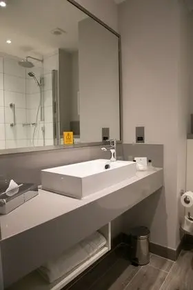 Standard Oda, 1 Çift Kişilik Yatak, Engellilere Uygun
